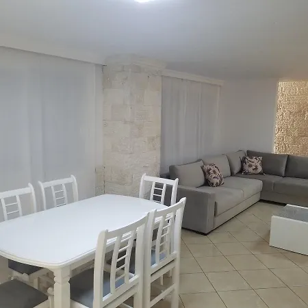 アパート Luxury Duplex Armand Durres *