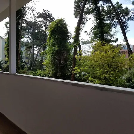 Luxury Duplex Armand Durres ゴーレム