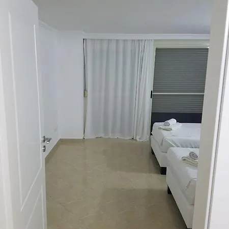 Luxury Duplex Armand Durres アパート *