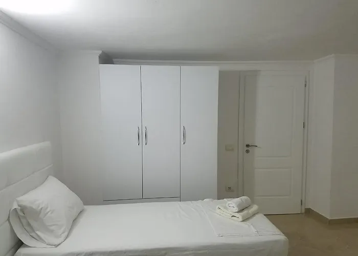 Luxury Duplex Armand Durres * Golem (Tirana)