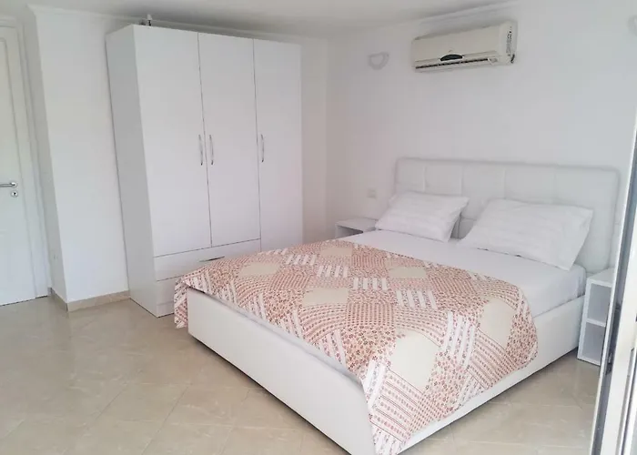 Luxury Duplex Armand Durres Apartment *